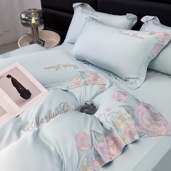 91家纺网 家纺一手货源 找家纺 润锦云 2026新款时髦A类精品刺绣四件套 天空蓝