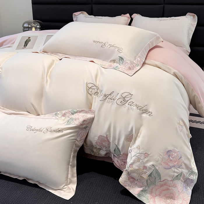 91家纺网 家纺一手货源 找家纺 润锦云 2026新款时髦A类精品刺绣四件套 奶昔白-粉