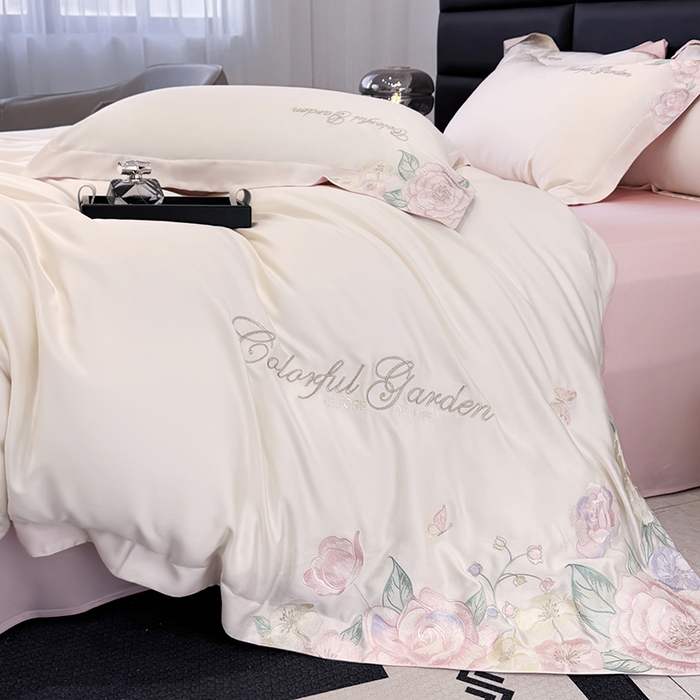 91家纺网 家纺一手货源 找家纺 润锦云 2026新款时髦A类精品刺绣四件套 奶昔白-粉