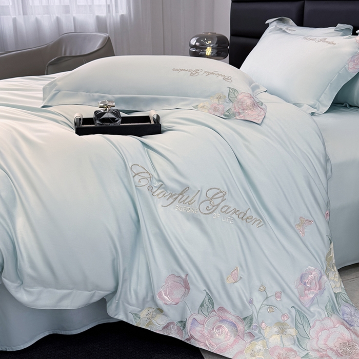 91家纺网 家纺一手货源 找家纺 润锦云 2026新款时髦A类精品刺绣四件套 天空蓝