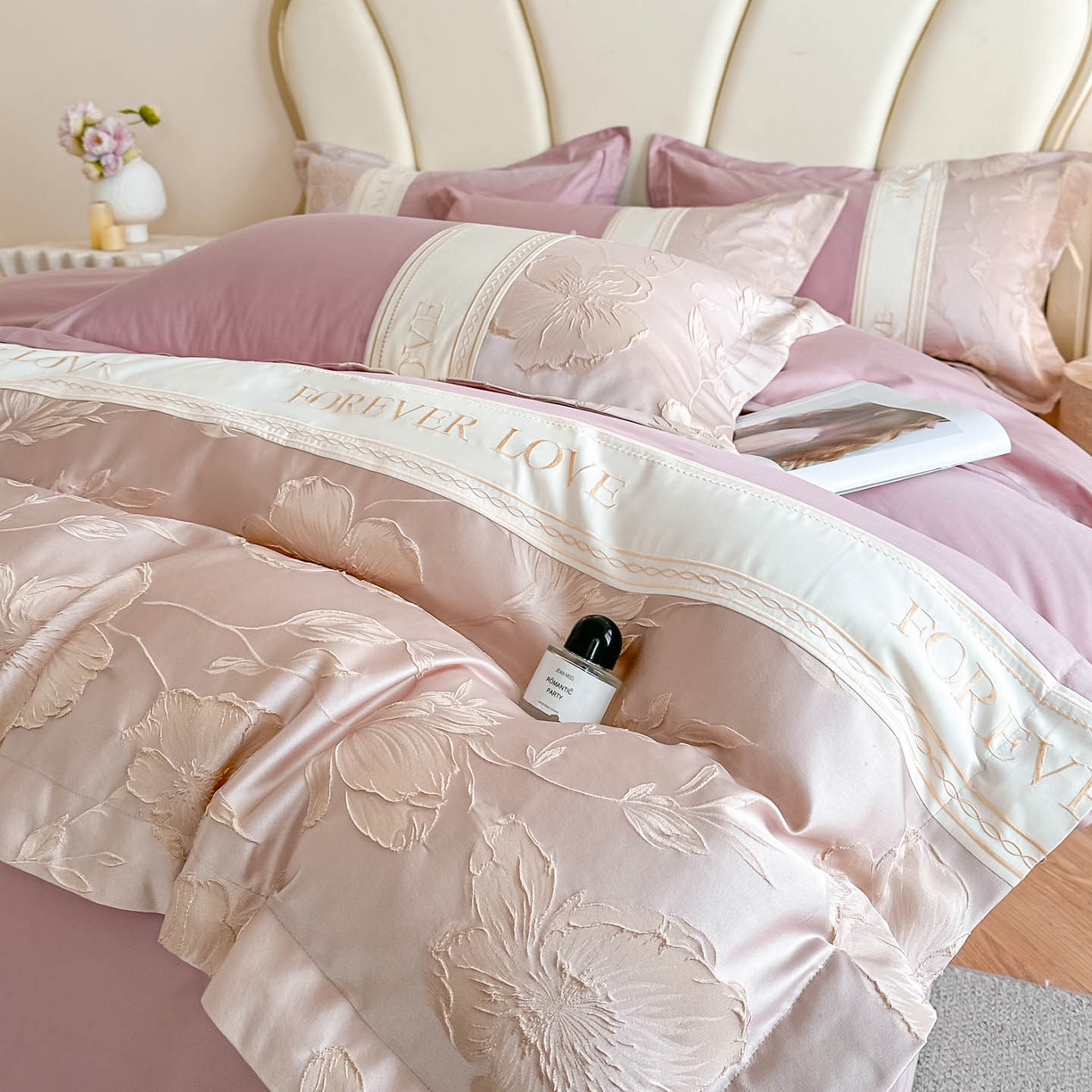 91家纺网 家纺一手货源 找家纺 （总）润锦云 2026新款140克精品浮雕刺绣四件套-浮光韵梦