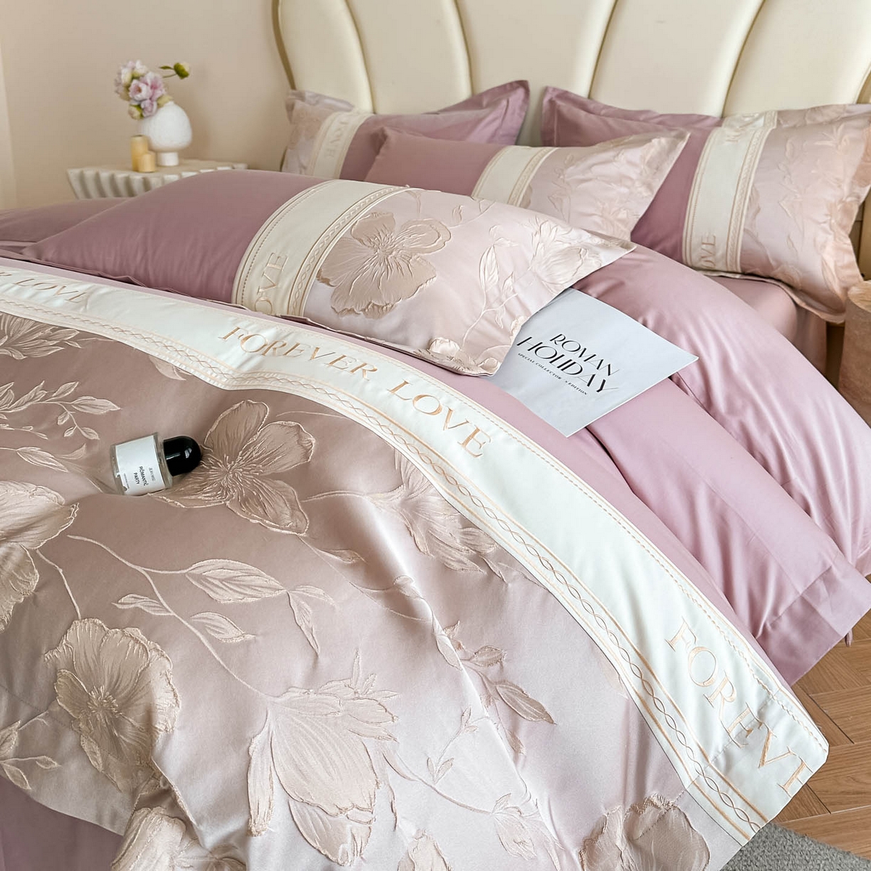 91家纺网 家纺一手货源 找家纺 润锦云 2026新款140克精品浮雕刺绣四件套-浮光韵梦 浮光韵梦-寐粉