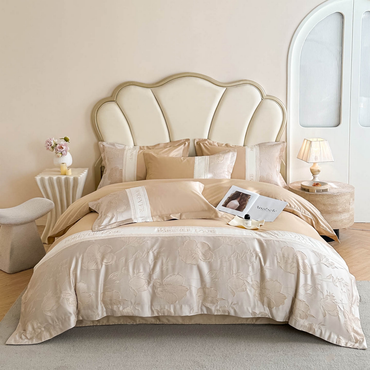 91家纺网 家纺一手货源 找家纺 润锦云 2026新款140克精品浮雕刺绣四件套-浮光韵梦 浮光韵梦-羊脂杏