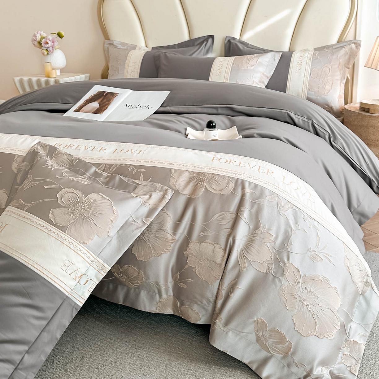 91家纺网 家纺一手货源 找家纺 润锦云 2026新款140克精品浮雕刺绣四件套-浮光韵梦 浮光韵梦-雅士灰