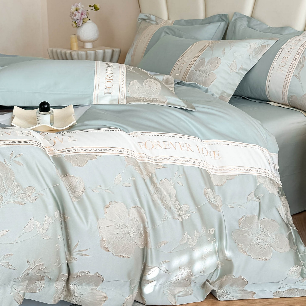 91家纺网 家纺一手货源 找家纺 润锦云 2026新款140克精品浮雕刺绣四件套-浮光韵梦 浮光韵梦-新芽兰