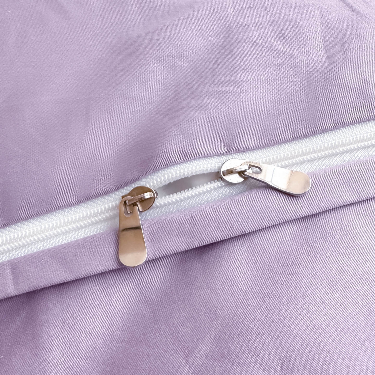 91家纺网 家纺一手货源 找家纺 润锦云 2026新款140克精品浮雕刺绣四件套-浮光韵梦 浮光韵梦-星月紫