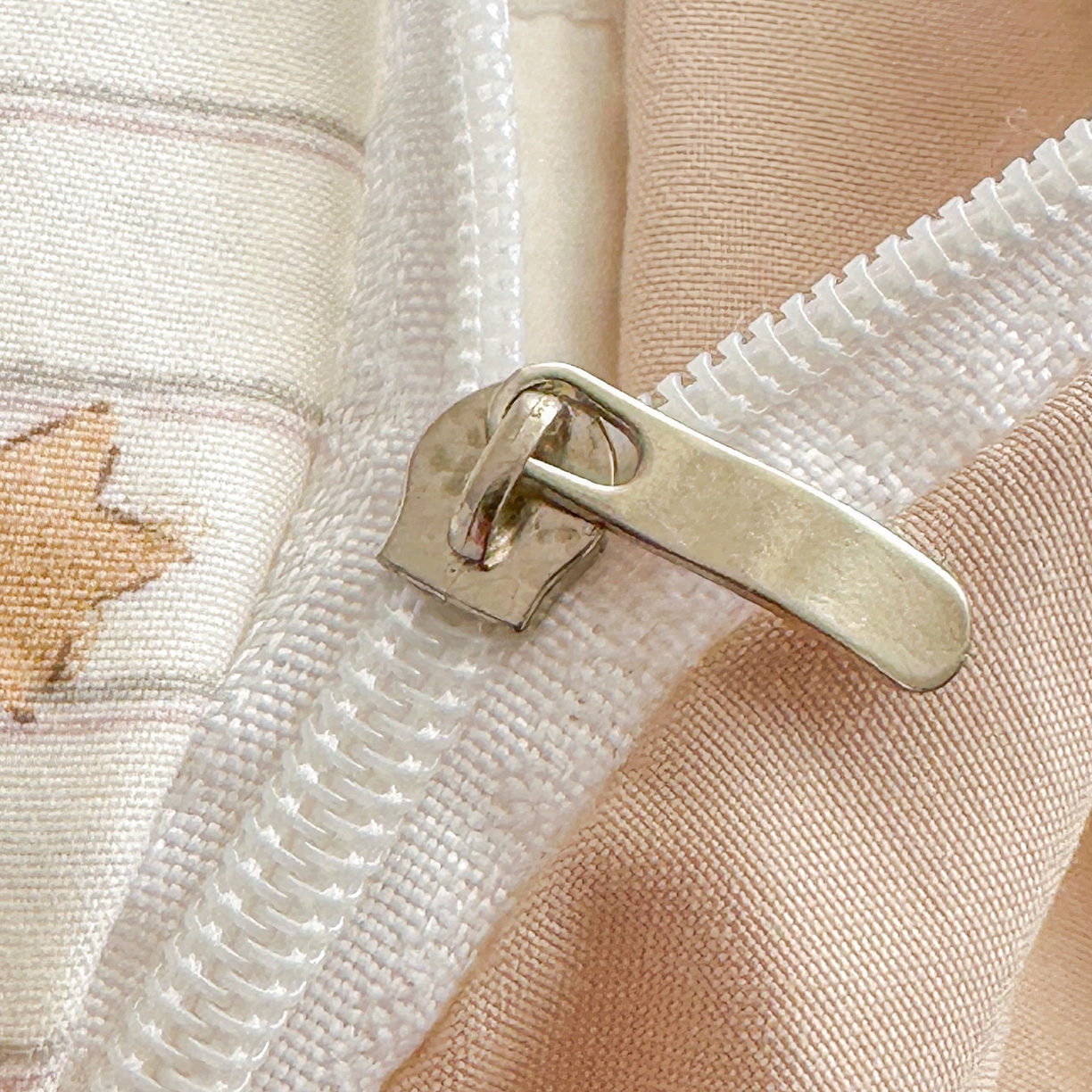 91家纺网 家纺一手货源 找家纺 花满路 2026新款床盖四件套 熊熊聚会