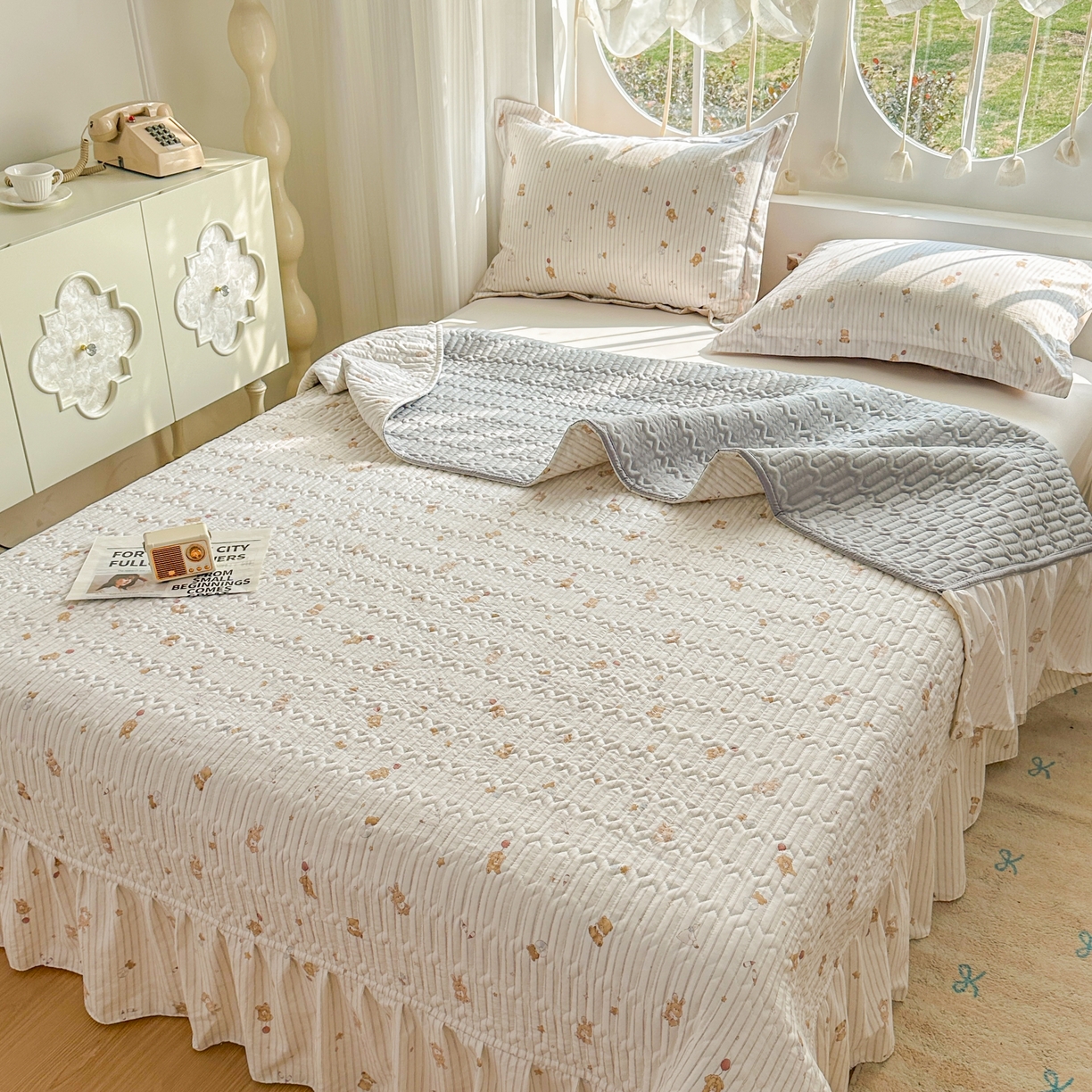 91家纺网 家纺一手货源 找家纺 花满路 2026新款床盖四件套 熊熊聚会