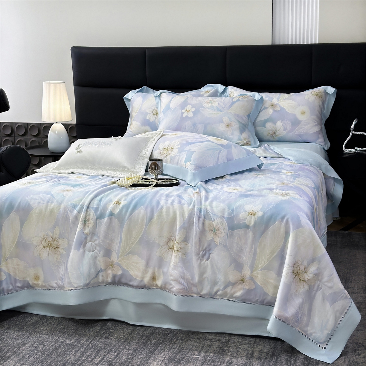 91家纺网 家纺一手货源 找家纺 岚司羽 2026春夏新款50天丝夏被四件套夏凉被空调被系列 绒花-兰