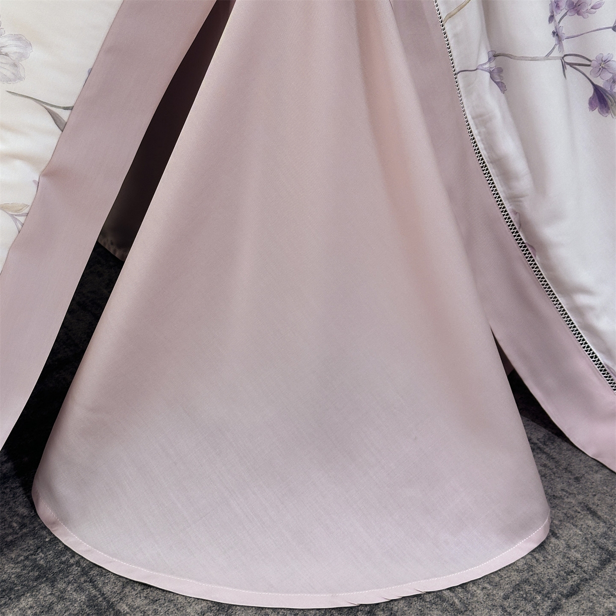 91家纺网 家纺一手货源 找家纺 岚司羽 2026春夏新款50天丝夏被四件套夏凉被空调被系列 流光花语