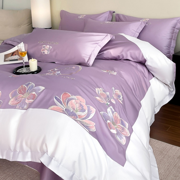 91家纺网 家纺一手货源 找家纺 润锦云 2026新款A类全棉纯棉刺绣拼角四件套-栀梦 栀梦-香芋紫+奶白