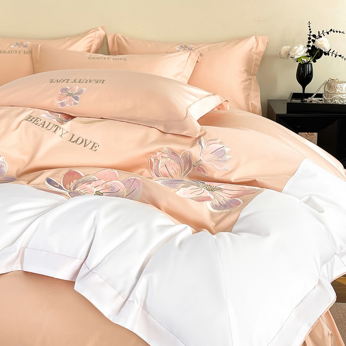 91家纺网 家纺一手货源 找家纺 润锦云 2026新款A类全棉纯棉刺绣拼角四件套-栀梦 栀梦-觅光柚+奶白