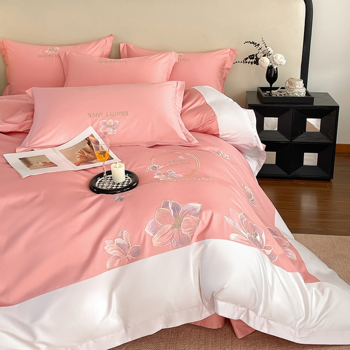 91家纺网 家纺一手货源 找家纺 润锦云 2026新款A类全棉纯棉刺绣拼角四件套-栀梦 栀梦-玫瑰粉+奶白