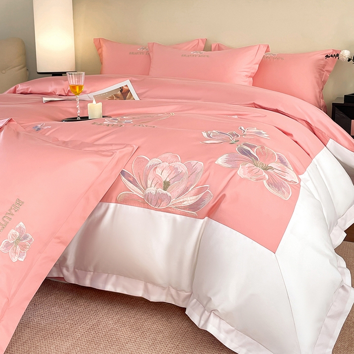 91家纺网 家纺一手货源 找家纺 润锦云 2026新款A类全棉纯棉刺绣拼角四件套-栀梦 栀梦-玫瑰粉+奶白