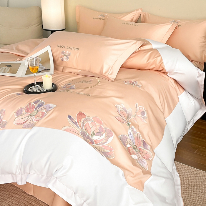 91家纺网 家纺一手货源 找家纺 润锦云 2026新款A类全棉纯棉刺绣拼角四件套-栀梦 栀梦-觅光柚+奶白