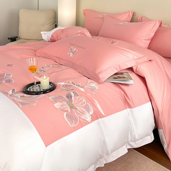 91家纺网 家纺一手货源 找家纺 润锦云 2026新款A类全棉纯棉刺绣拼角四件套-栀梦 栀梦-玫瑰粉+奶白