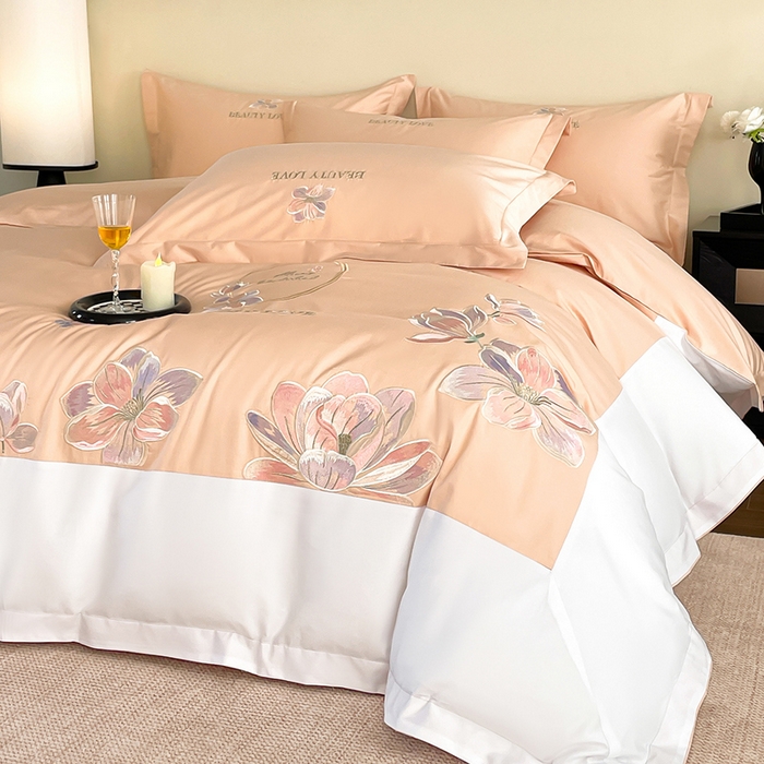 91家纺网 家纺一手货源 找家纺 润锦云 2026新款A类全棉纯棉刺绣拼角四件套-栀梦 栀梦-觅光柚+奶白