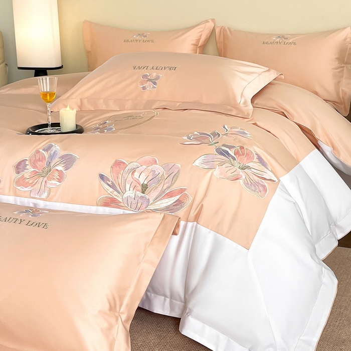 91家纺网 家纺一手货源 找家纺 润锦云 2026新款A类全棉纯棉刺绣拼角四件套-栀梦 栀梦-觅光柚+奶白