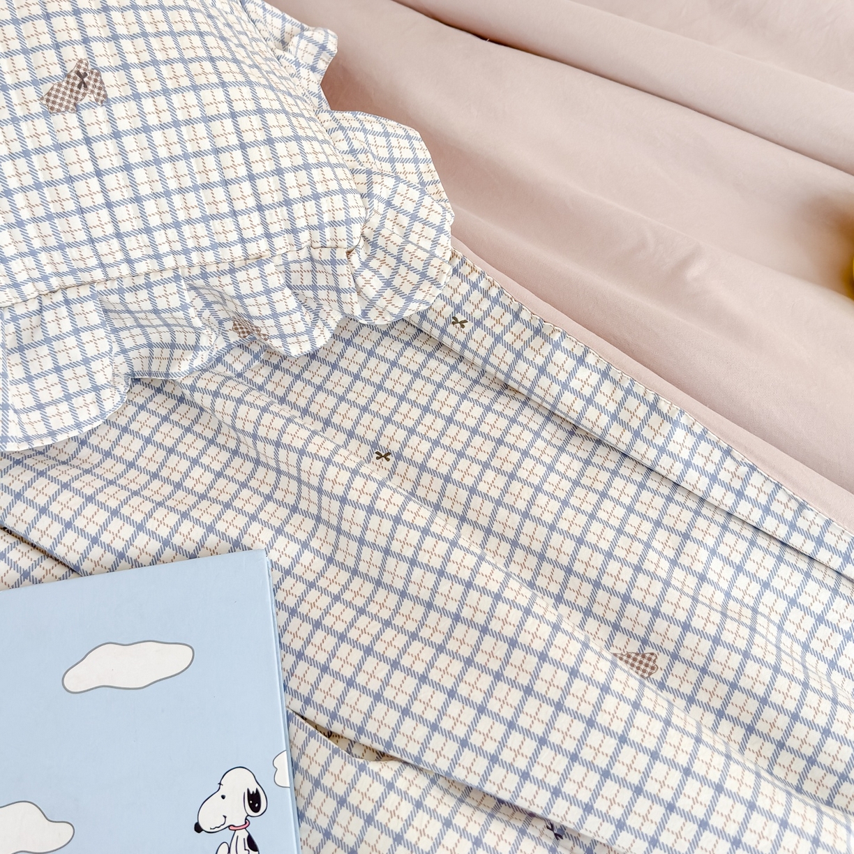 91家纺网 家纺一手货源 找家纺 归属 2026春夏新款古法仿棉床盖夏被四件套夏凉被空调被系列 格子兔儿