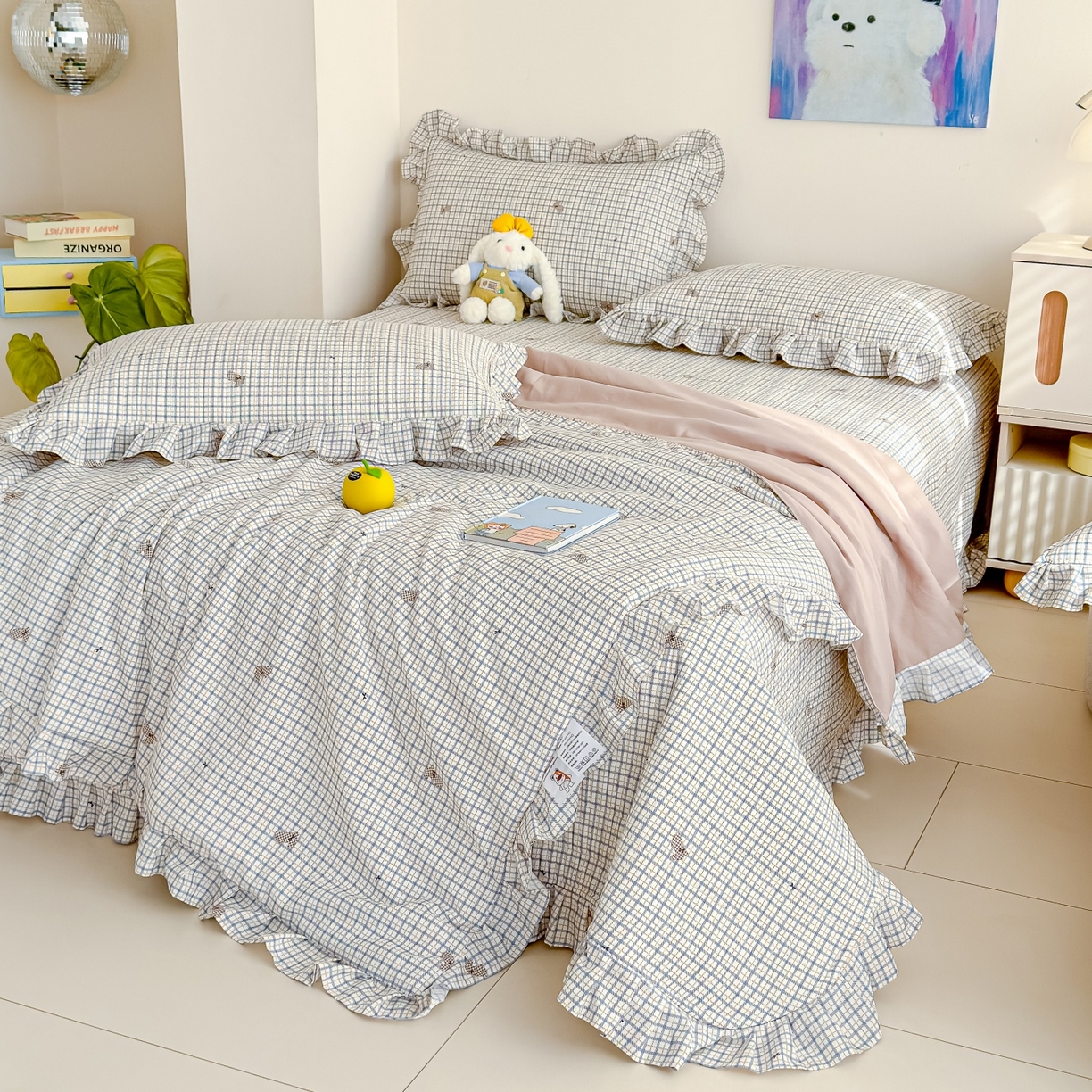 91家纺网 家纺一手货源 找家纺 归属 2026春夏新款古法仿棉床盖夏被四件套夏凉被空调被系列 格子兔儿