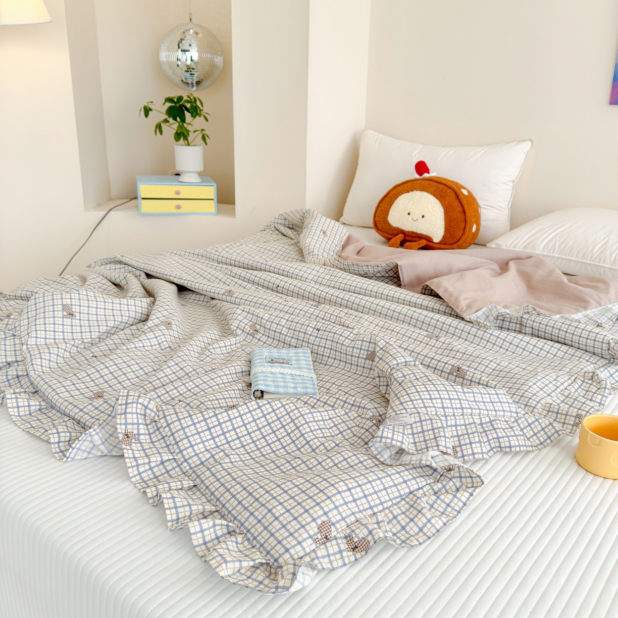 91家纺网 家纺一手货源 找家纺 归属 2026春夏新款古法仿棉床盖夏被四件套夏凉被空调被系列 格子兔儿