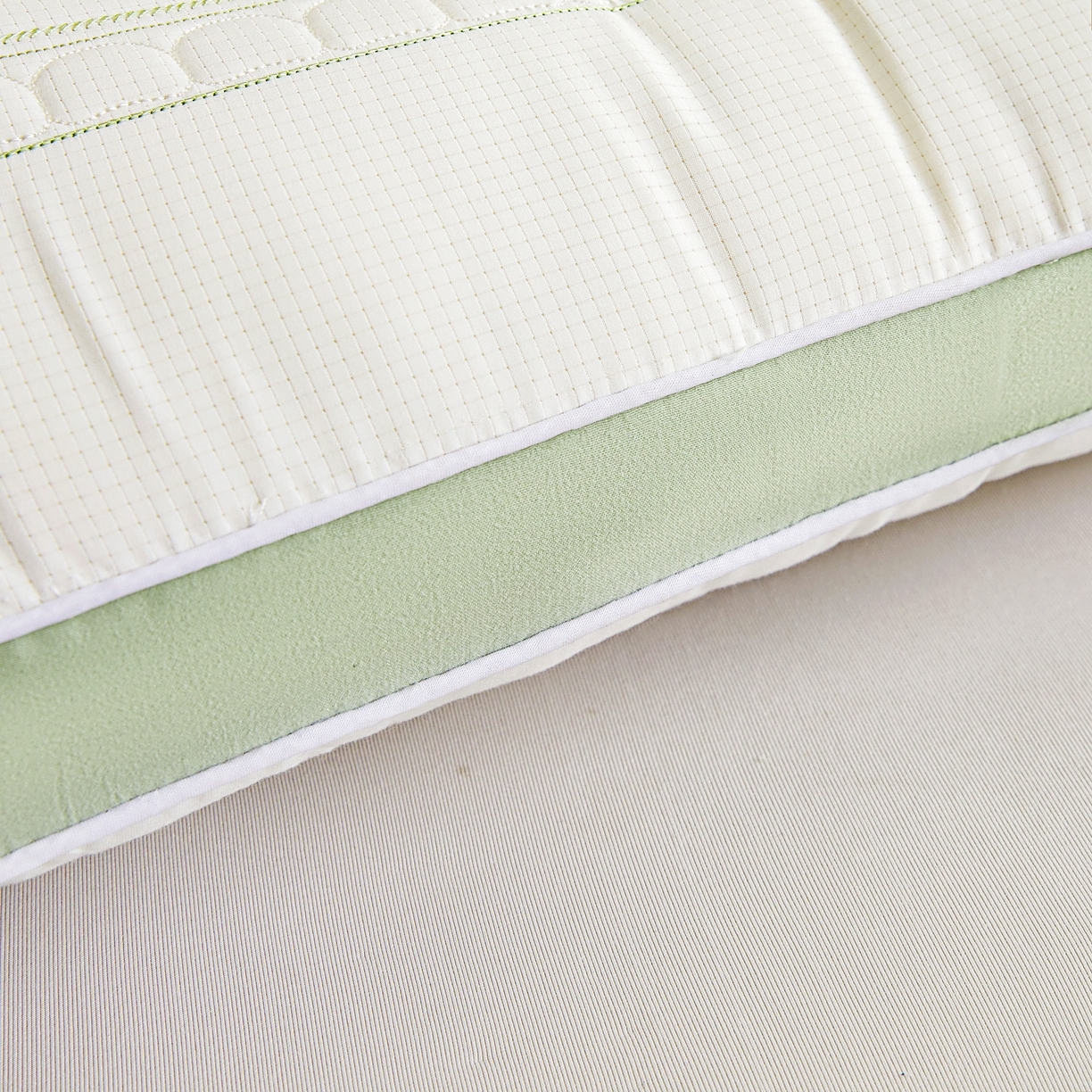 91家纺网 家纺一手货源 找家纺 （总）小桃姐家纺 2025新款Papa熊猫刺绣定型枕枕头枕芯