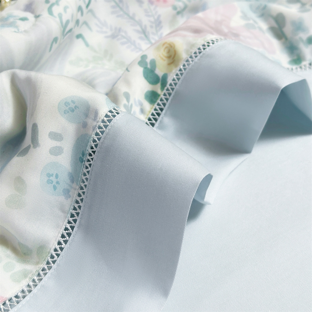 91家纺网 家纺一手货源 找家纺 岚司羽 2026春夏新款50天丝夏被四件套夏凉被空调被系列 沐初-兰