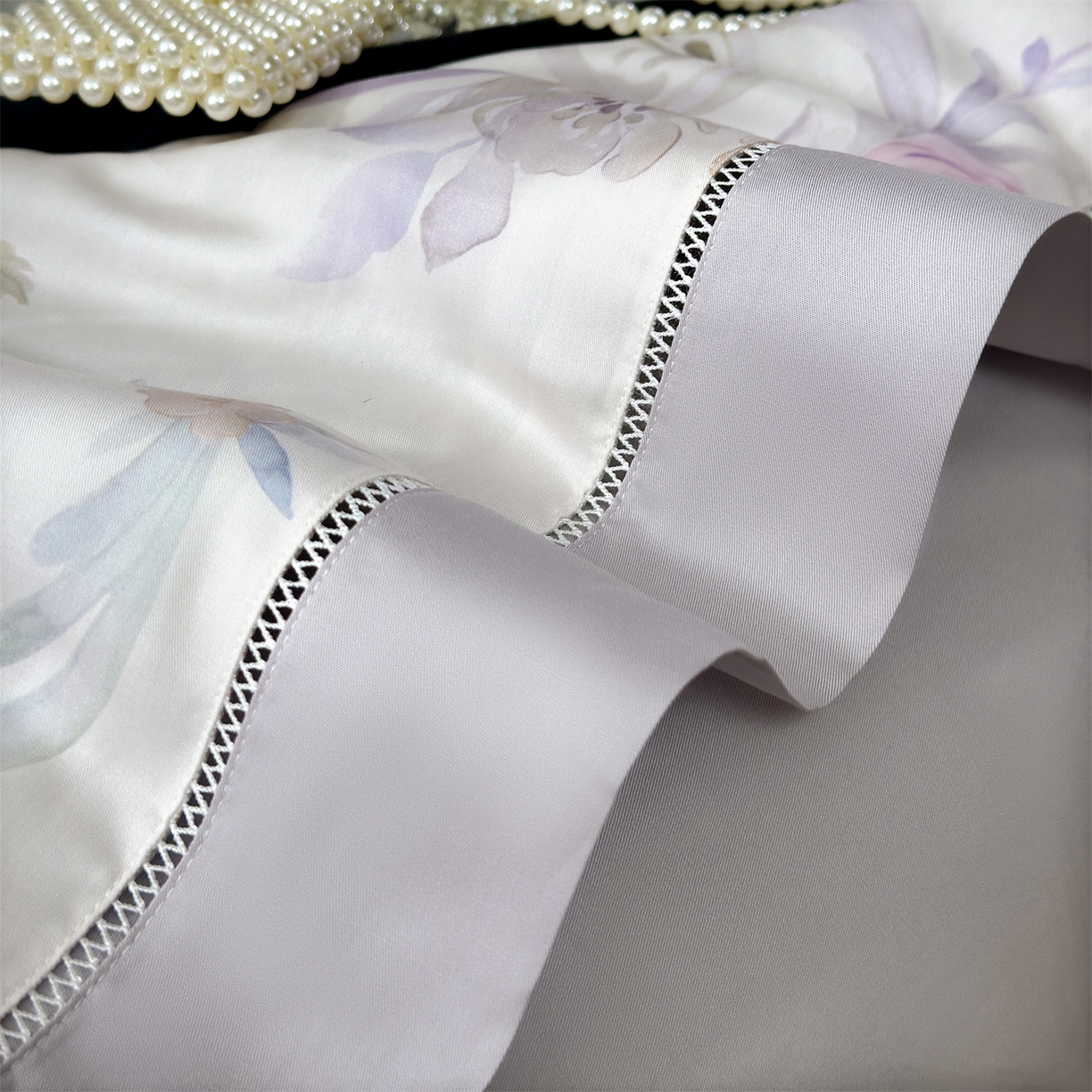 91家纺网 家纺一手货源 找家纺 岚司羽 2026春夏新款50天丝夏被四件套夏凉被空调被系列 美洛拉 粉紫