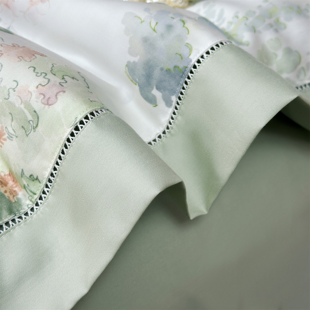 91家纺网 家纺一手货源 找家纺 岚司羽 2026春夏新款50天丝夏被四件套夏凉被空调被系列 盈春