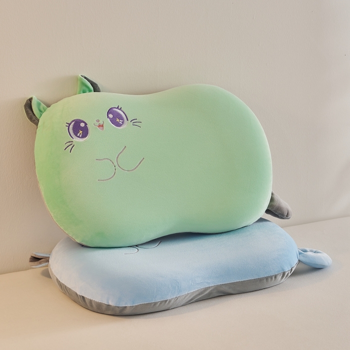 91家纺网 家纺一手货源 找家纺 小桃姐家纺 2025新款可爱卡通儿童猫肚枕学生幼儿园卡通记忆棉枕头枕芯 组合图仅供展示不可下单