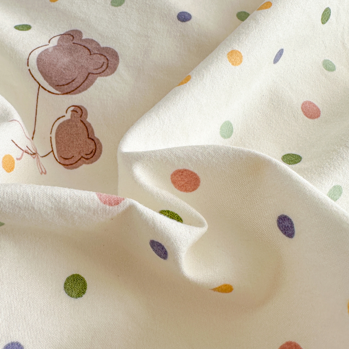 91家纺网 家纺一手货源 找家纺 花满路 2026新款床盖四件套 气球小熊