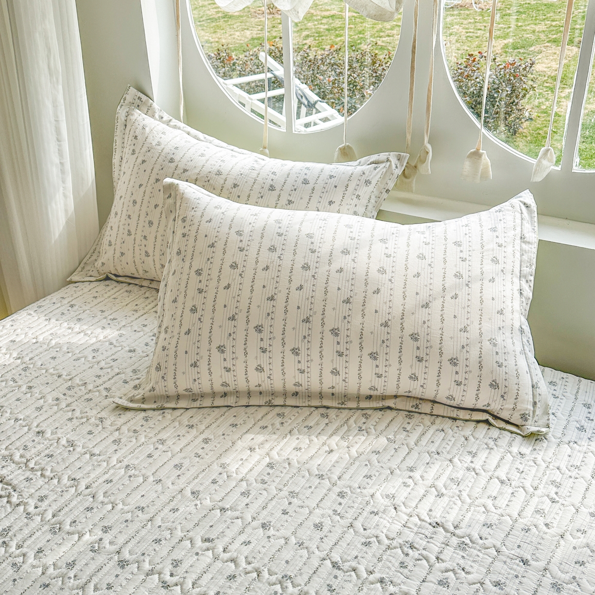 91家纺网 家纺一手货源 找家纺 花满路 2026新款床盖四件套 山野之藤