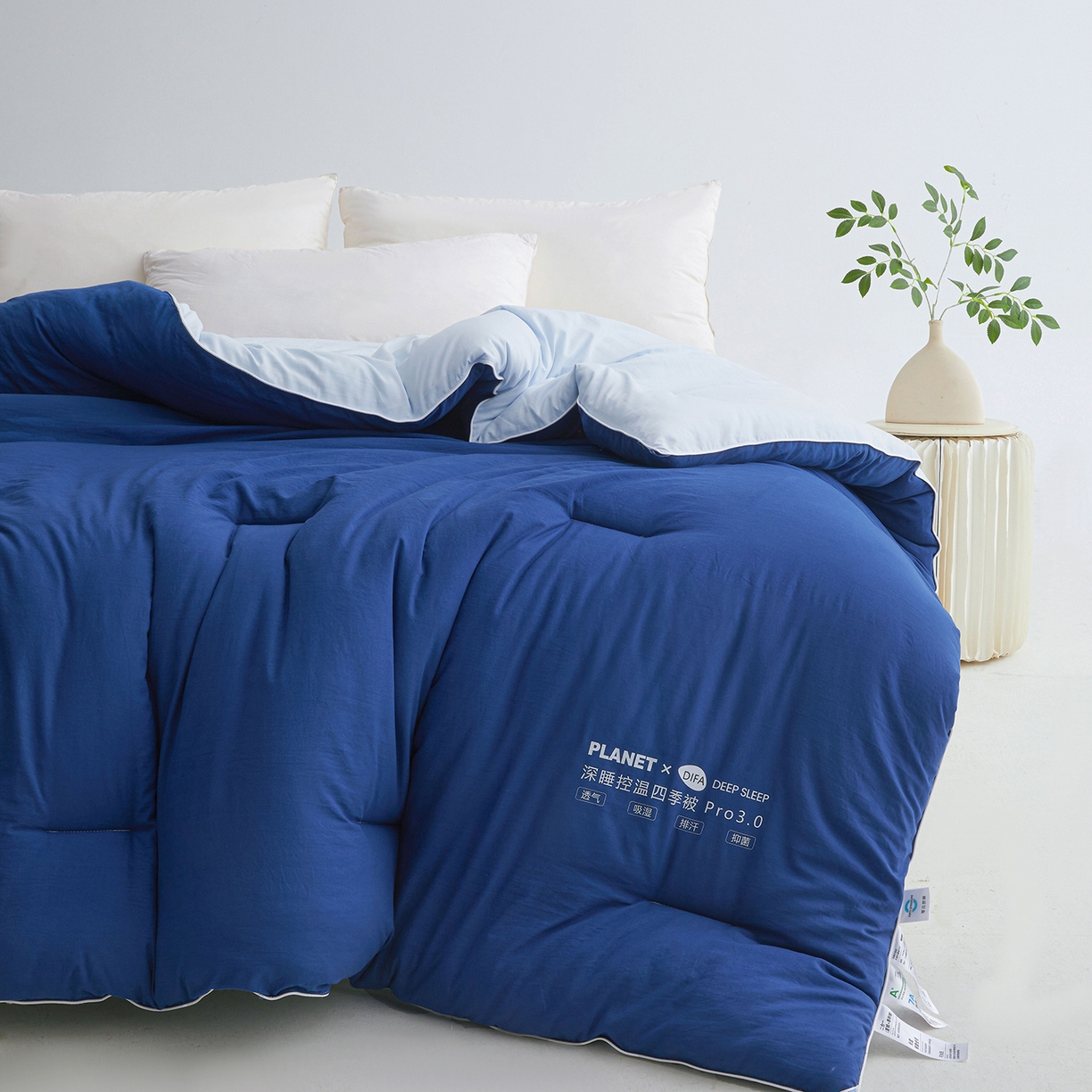 91家纺网 家纺一手货源 找家纺 迪梵家纺 2026新款某朵同款星球酒店深睡控温四季被.Pro3.0春秋被冬被子母被 深睡蓝
