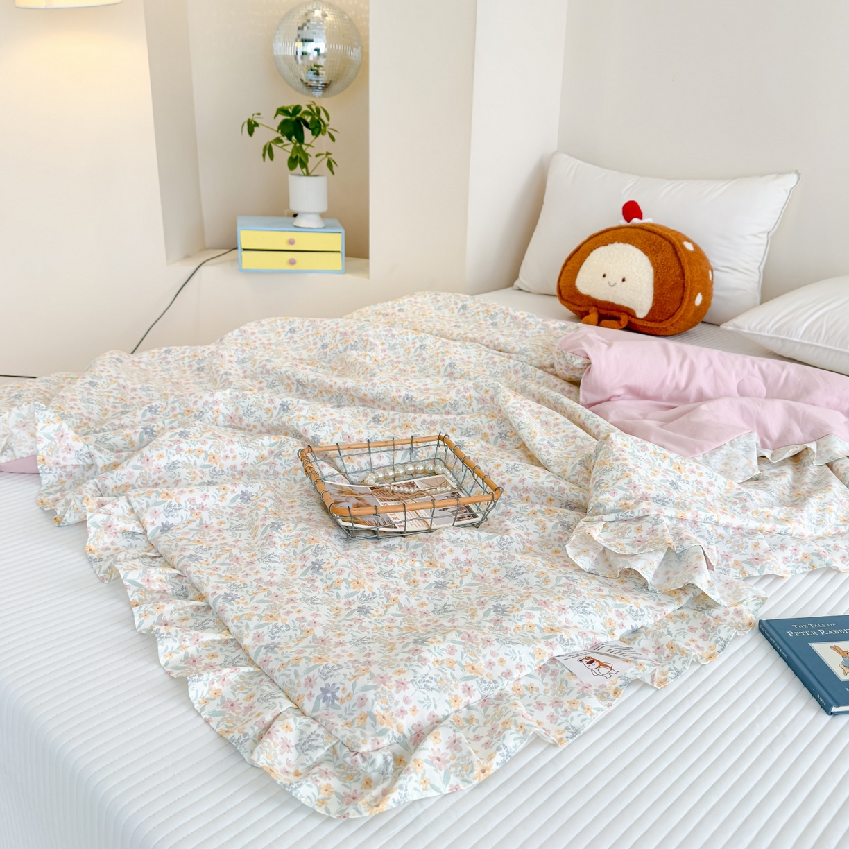 91家纺网 家纺一手货源 找家纺 归属 2026春夏新款古法仿棉床盖夏被四件套夏凉被空调被系列 花栖时光