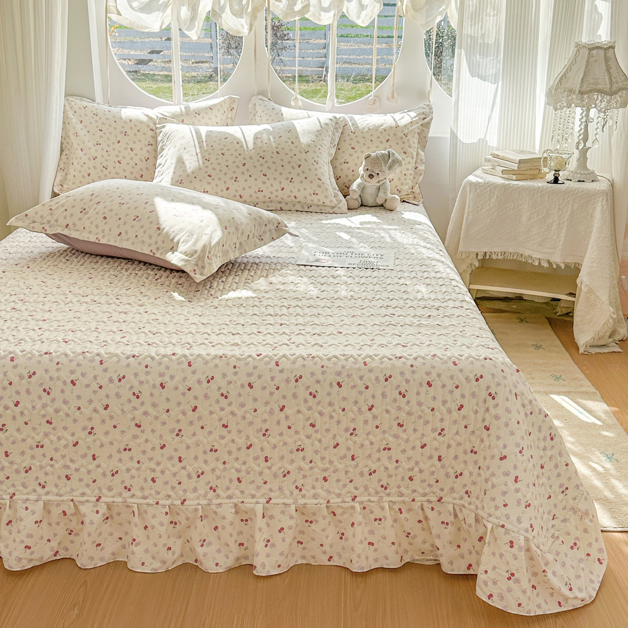 91家纺网 家纺一手货源 找家纺 花满路 2026新款床盖四件套 小樱桃