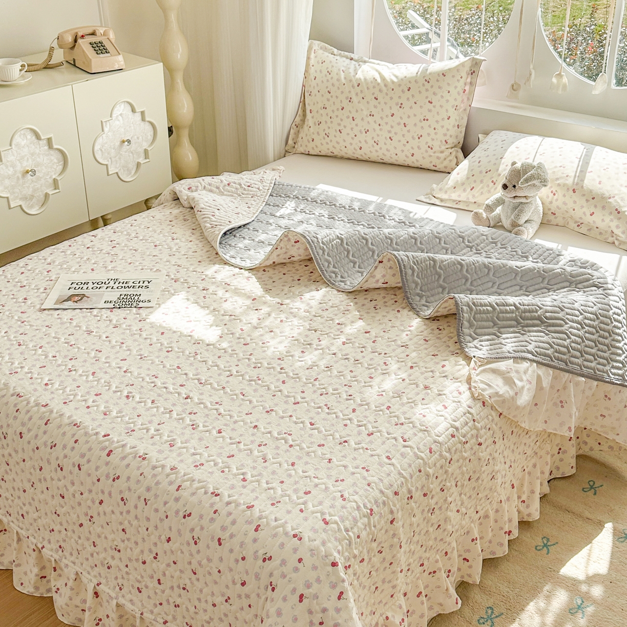 91家纺网 家纺一手货源 找家纺 花满路 2026新款床盖四件套 小樱桃