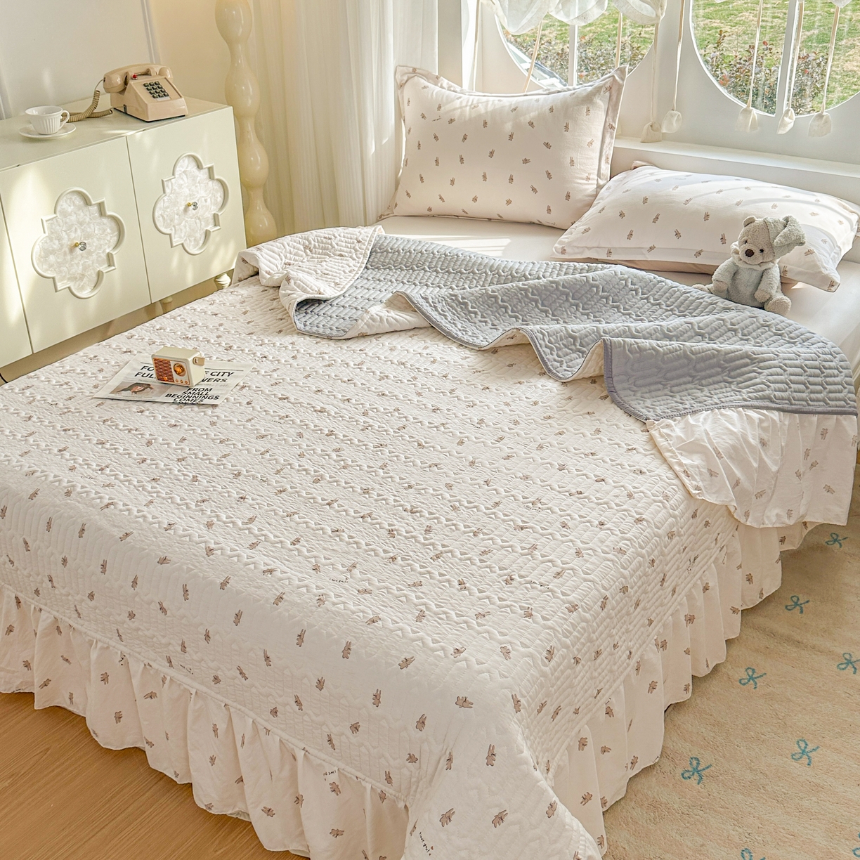 91家纺网 家纺一手货源 找家纺 花满路 2026新款床盖四件套 修修狗