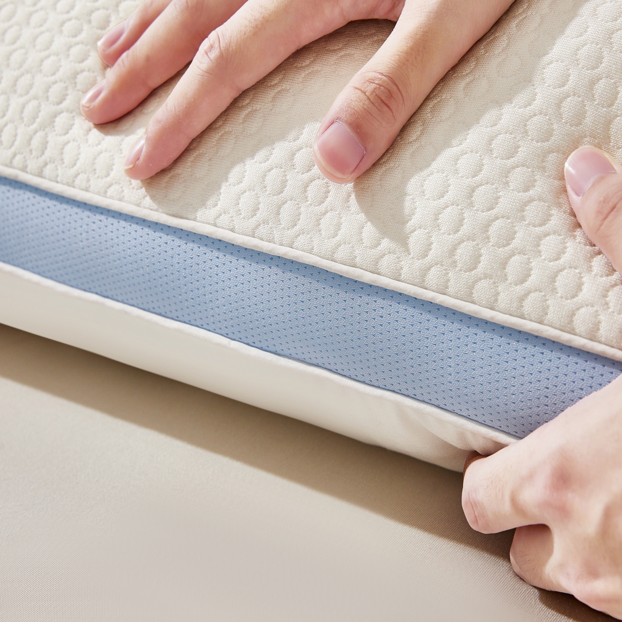 91家纺网 家纺一手货源 找家纺 小桃姐家纺 2025新款针织烫画小苹果舒睡枕枕头枕芯 针织烫画小苹果舒睡枕低-一对-800G