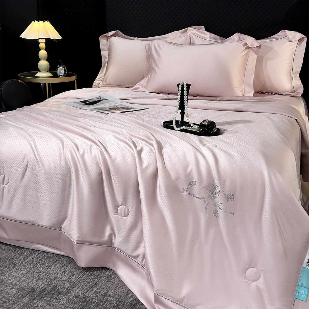 91家纺网 家纺一手货源 找家纺 （总）岚司羽 2026春夏新款天丝棉银丝提花夏被四件套夏凉被空调被