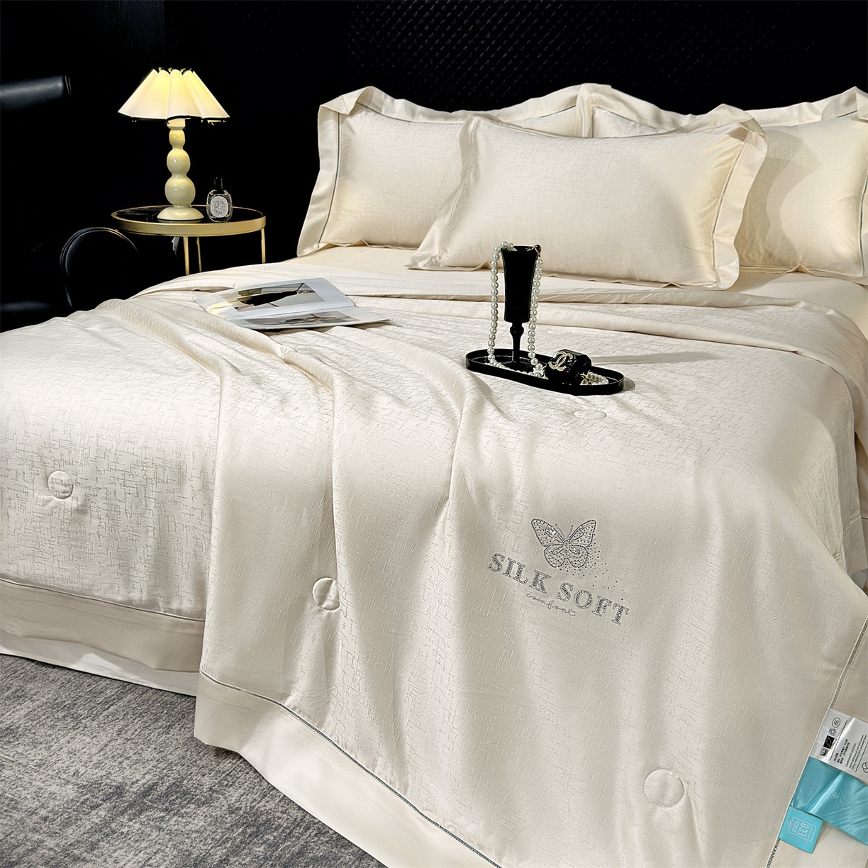 91家纺网 家纺一手货源 找家纺 岚司羽 2026春夏新款天丝棉银丝提花夏被四件套夏凉被空调被 香奢-奶米白