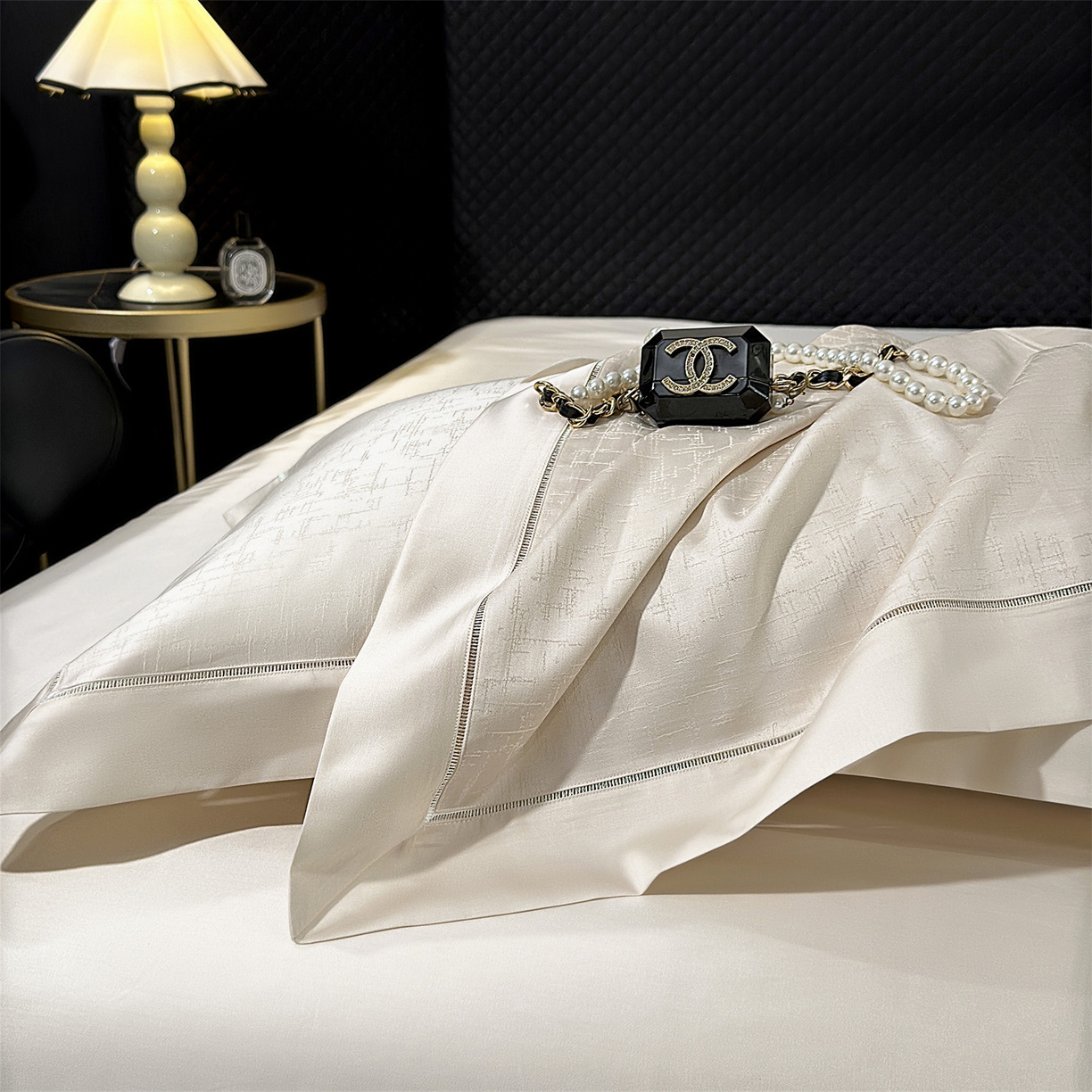 91家纺网 家纺一手货源 找家纺 岚司羽 2026春夏新款天丝棉银丝提花夏被四件套夏凉被空调被 香奢-奶米白