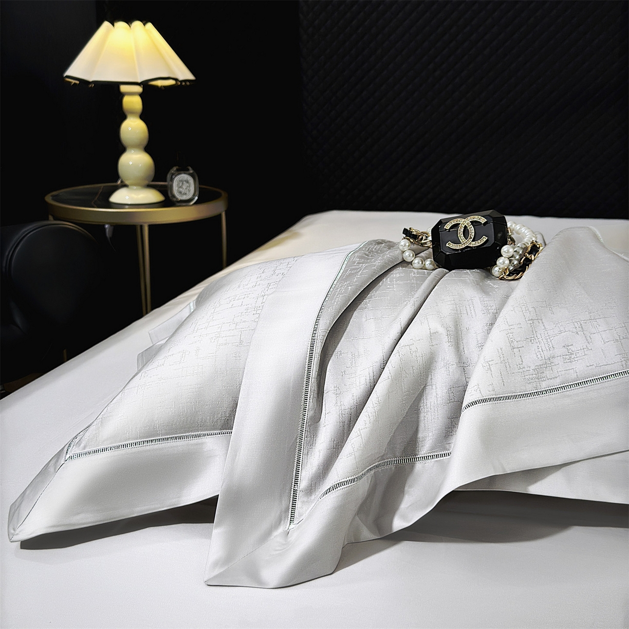 91家纺网 家纺一手货源 找家纺 岚司羽 2026春夏新款天丝棉银丝提花夏被四件套夏凉被空调被 香奢-雅灰