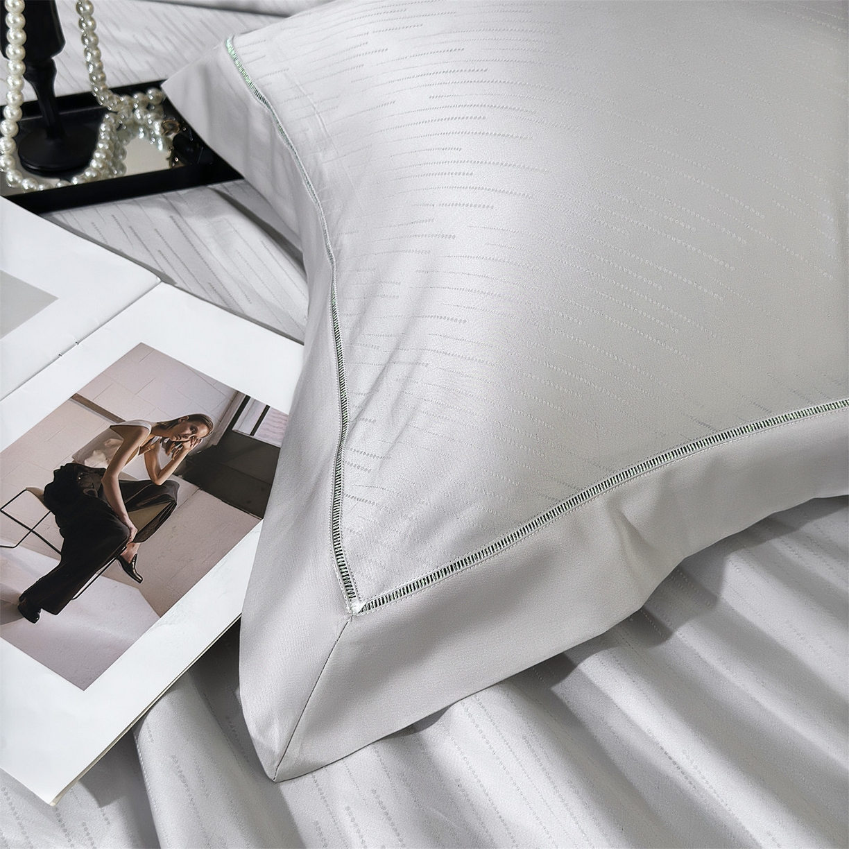 91家纺网 家纺一手货源 找家纺 岚司羽 2026春夏新款天丝棉银丝提花夏被四件套夏凉被空调被 璀璨星空 -浩灰