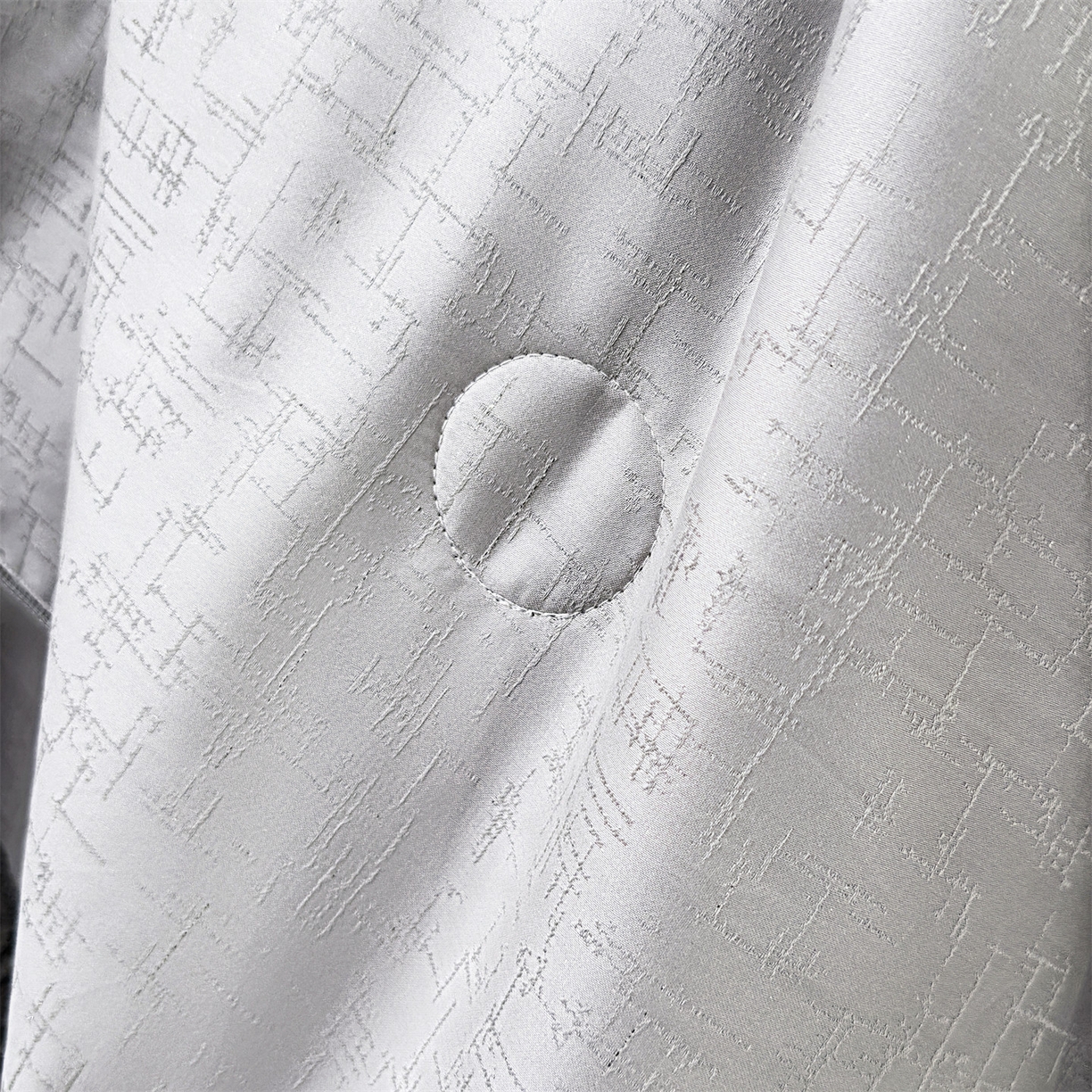 91家纺网 家纺一手货源 找家纺 岚司羽 2026春夏新款天丝棉银丝提花夏被四件套夏凉被空调被 香奢-雅灰