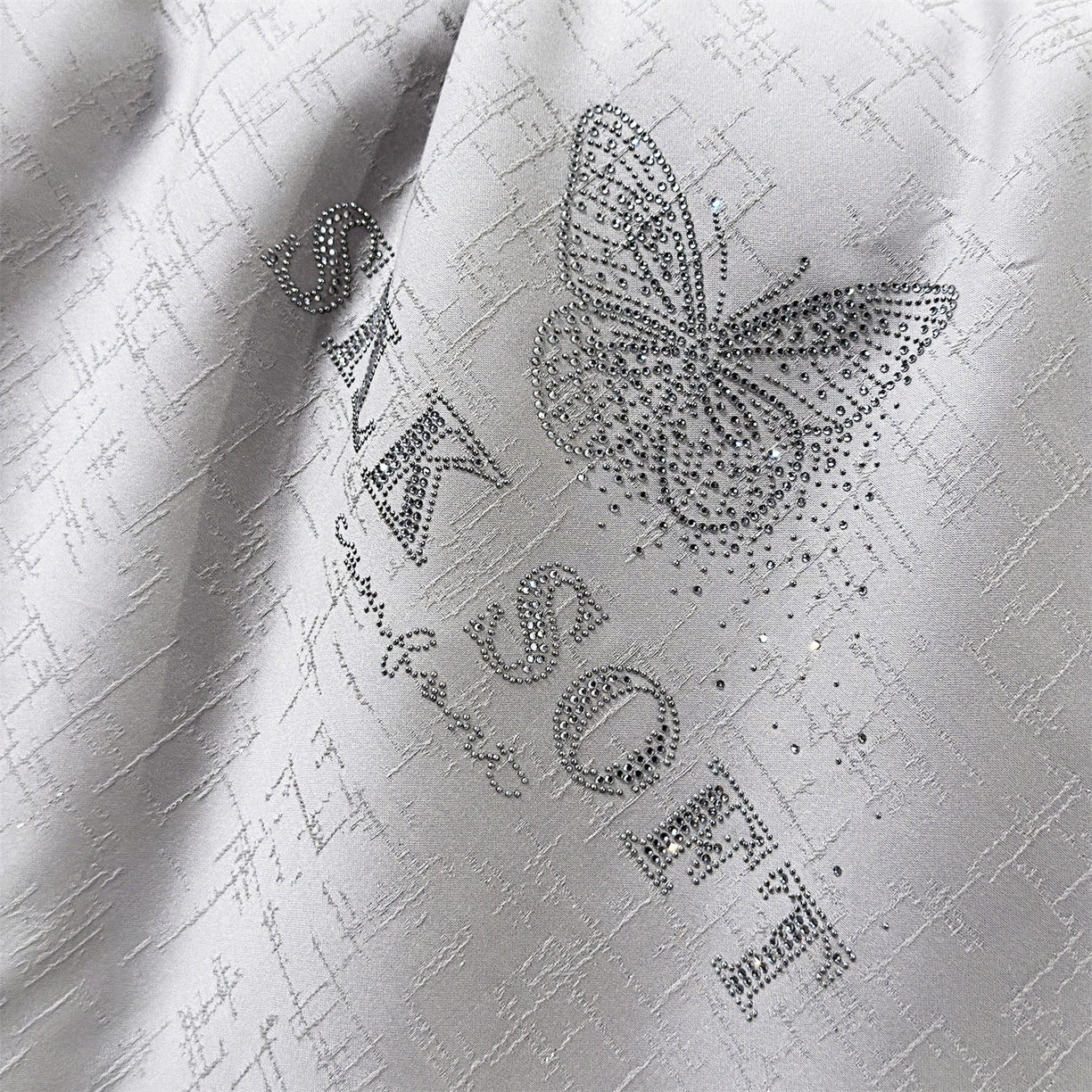 91家纺网 家纺一手货源 找家纺 岚司羽 2026春夏新款天丝棉银丝提花夏被四件套夏凉被空调被 香奢-雅灰