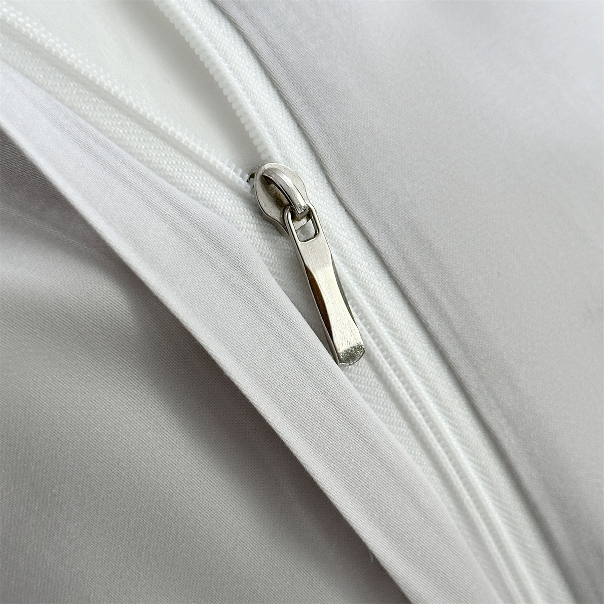 91家纺网 家纺一手货源 找家纺 （总）岚司羽 2026春夏新款天丝棉银丝提花绣花四件套臻雅系列