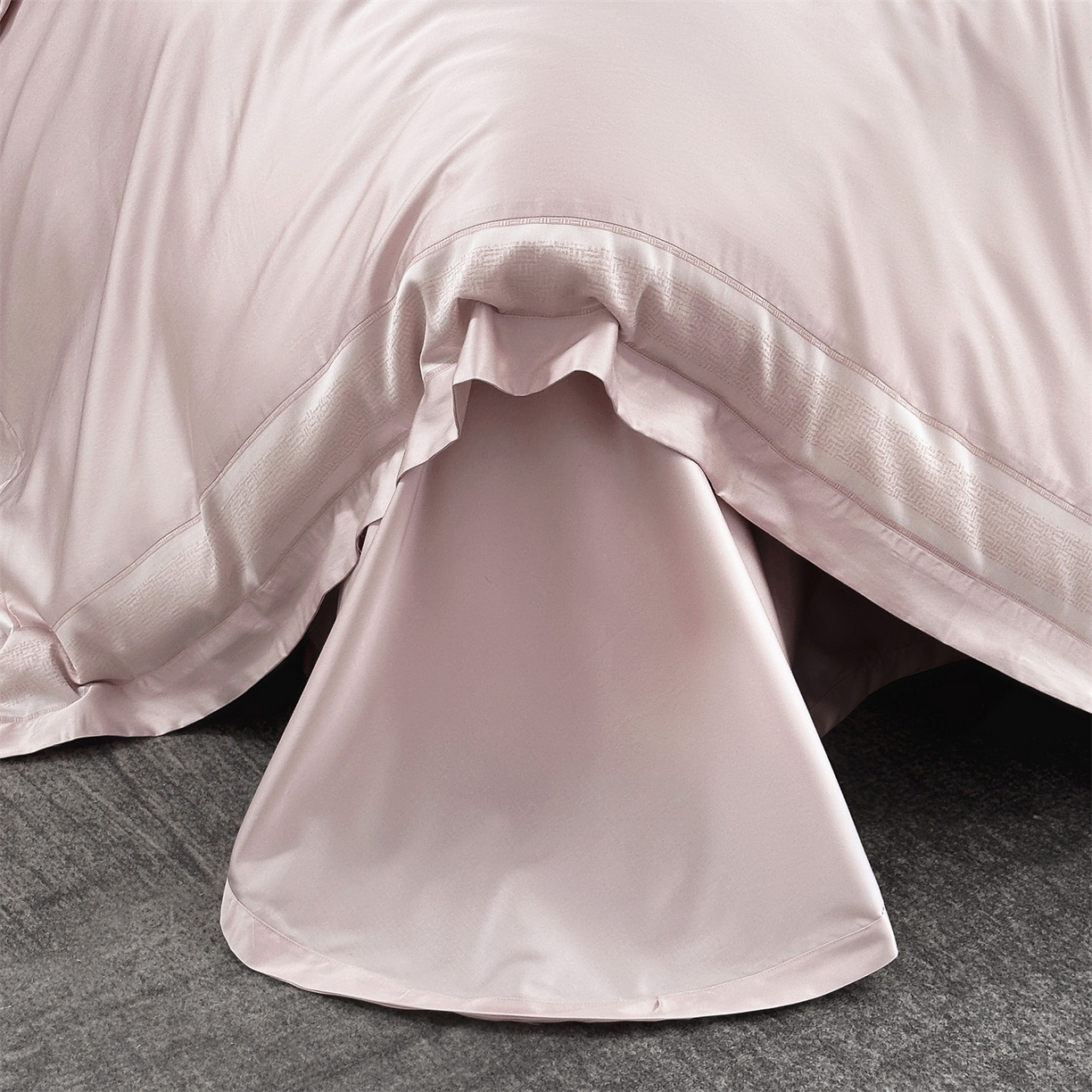 91家纺网 家纺一手货源 找家纺 岚司羽 2026春夏新款天丝棉银丝提花绣花四件套臻雅系列 臻雅--樱花粉