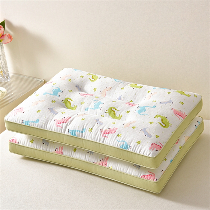 91家纺网 家纺一手货源 找家纺 小桃姐家纺 2025新款全棉儿童立体定型枕亲子枕 枕头枕芯 小恐龙