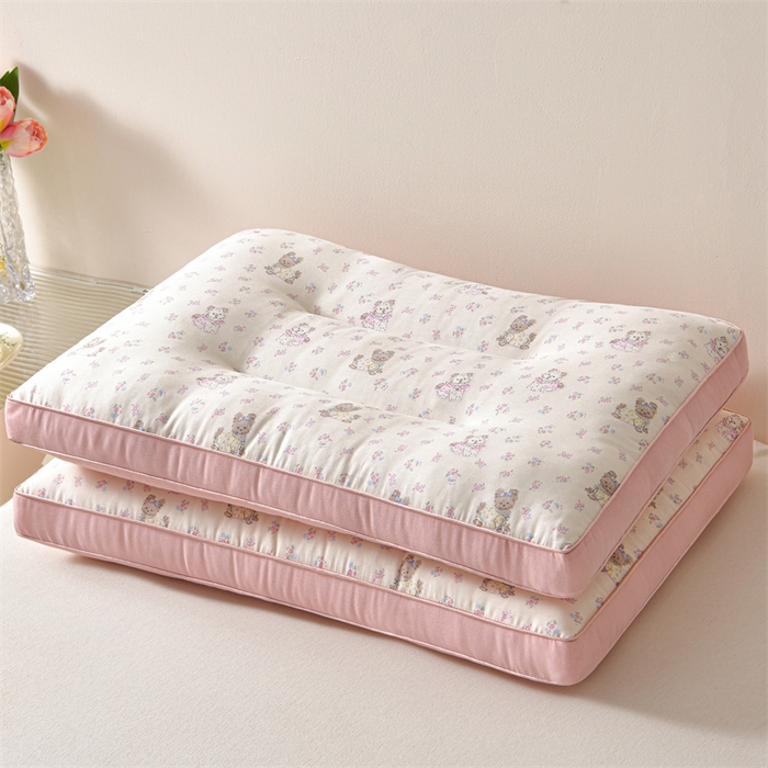 91家纺网 家纺一手货源 找家纺 小桃姐家纺 2025新款全棉儿童立体定型枕亲子枕 枕头枕芯 小泰迪