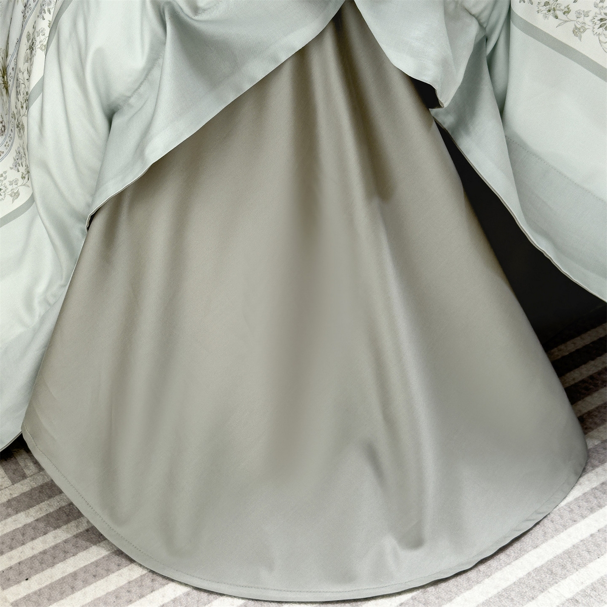 91家纺网 家纺一手货源 找家纺 岚司羽 2026春夏新款天丝棉大版数码印花四件套 伊莎